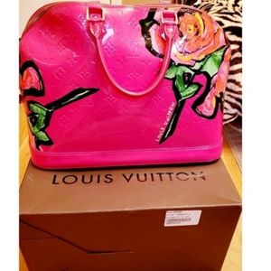 NEW: AUTHENTIC SIGNATURE LV PATENT LEATHER BAG COLLECTION